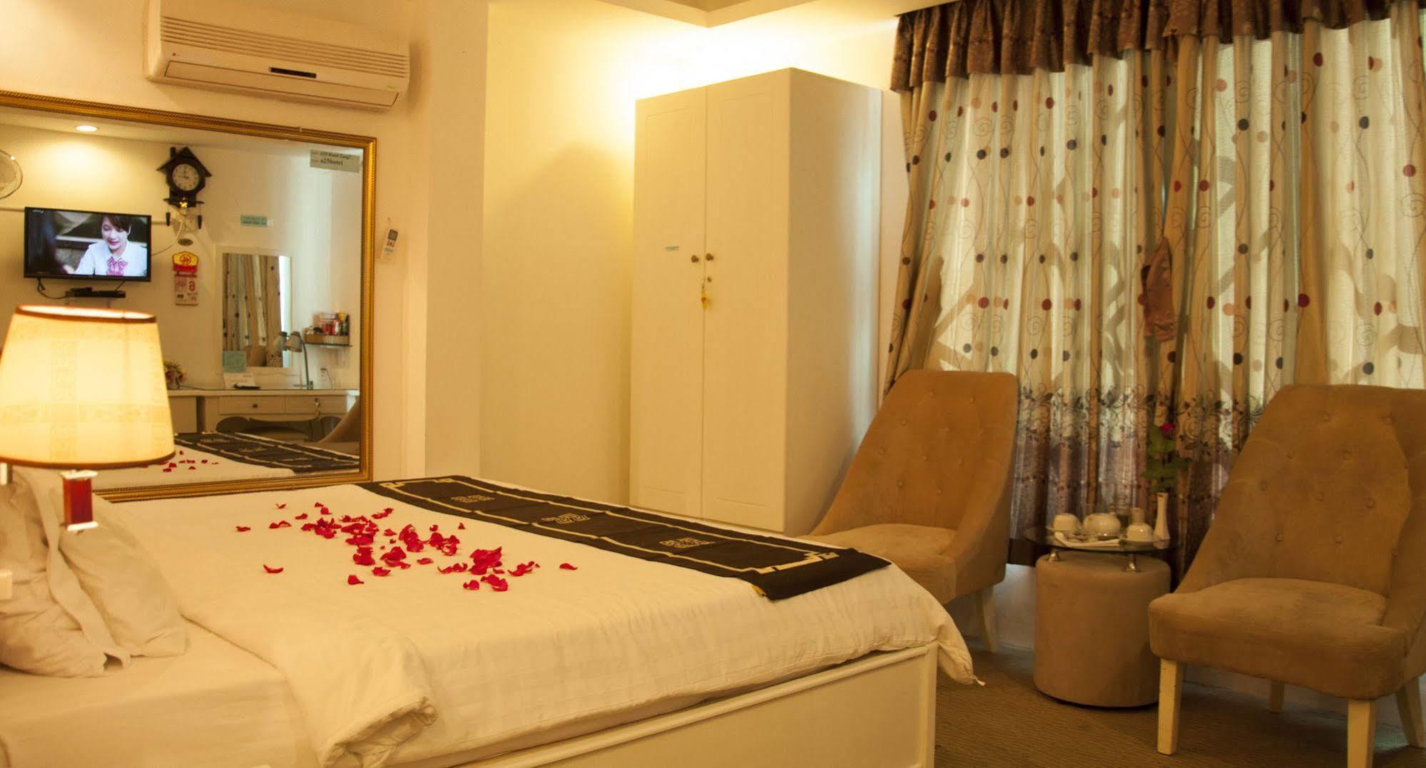 A25 Hotel - 274 De Tham Ho Chi Minh City Exterior photo